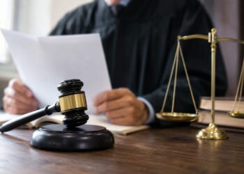 Сүйіктісінің өтінішін орындаған жігіт сот залынан бір-ақ шықты